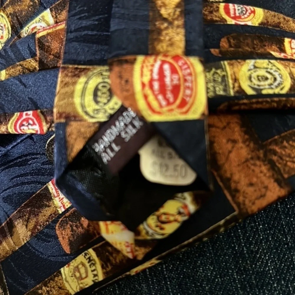 Vintage Cromley & Finch London cigar motif handmade silk tie